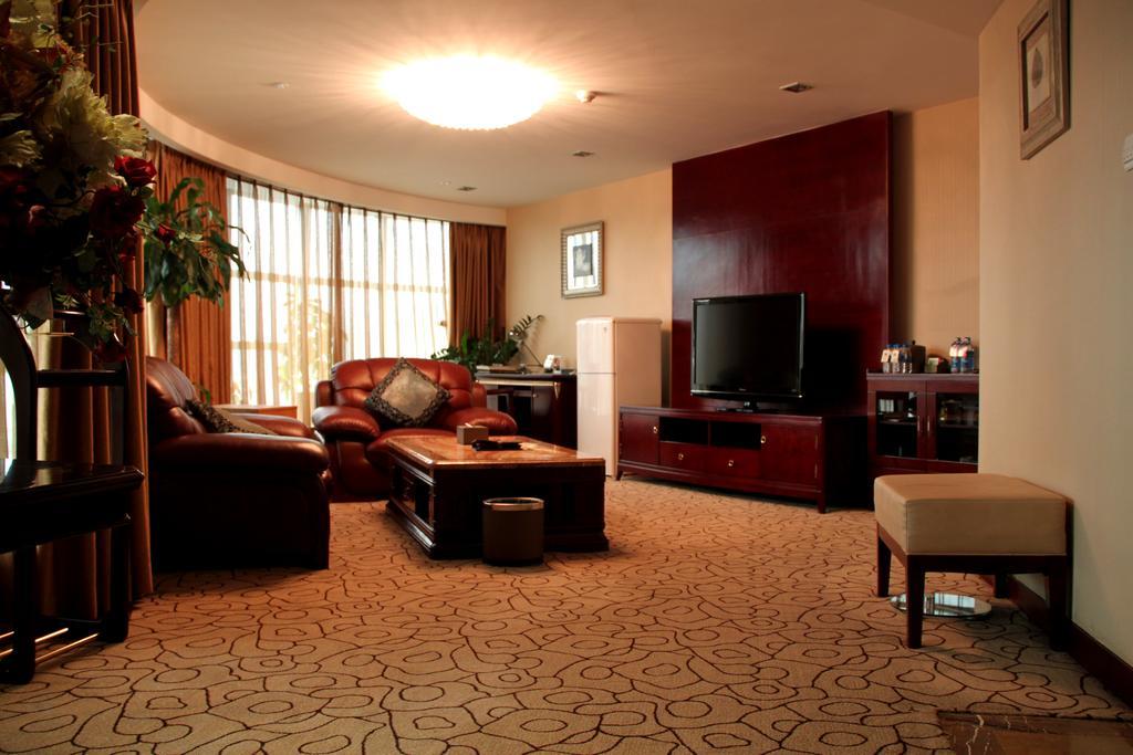 Dynasty International Hotel Kunming Kamer foto