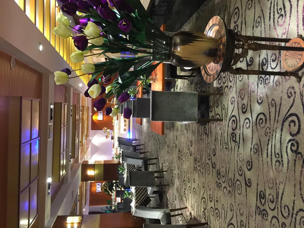 Dynasty International Hotel Kunming Buitenkant foto