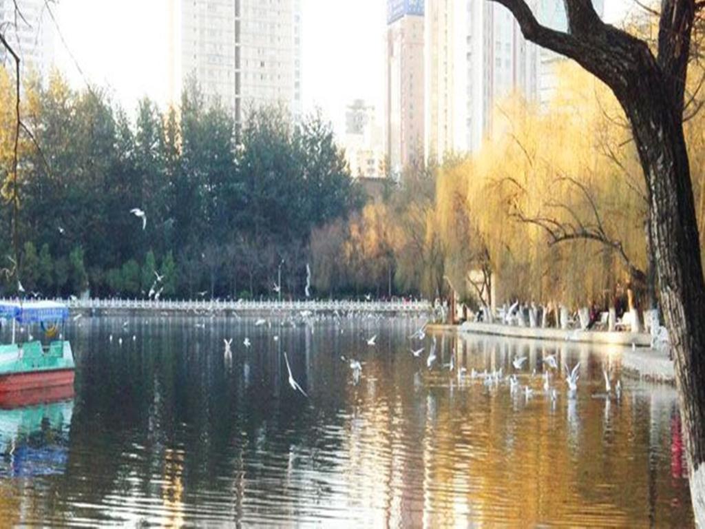 Dynasty International Hotel Kunming Buitenkant foto